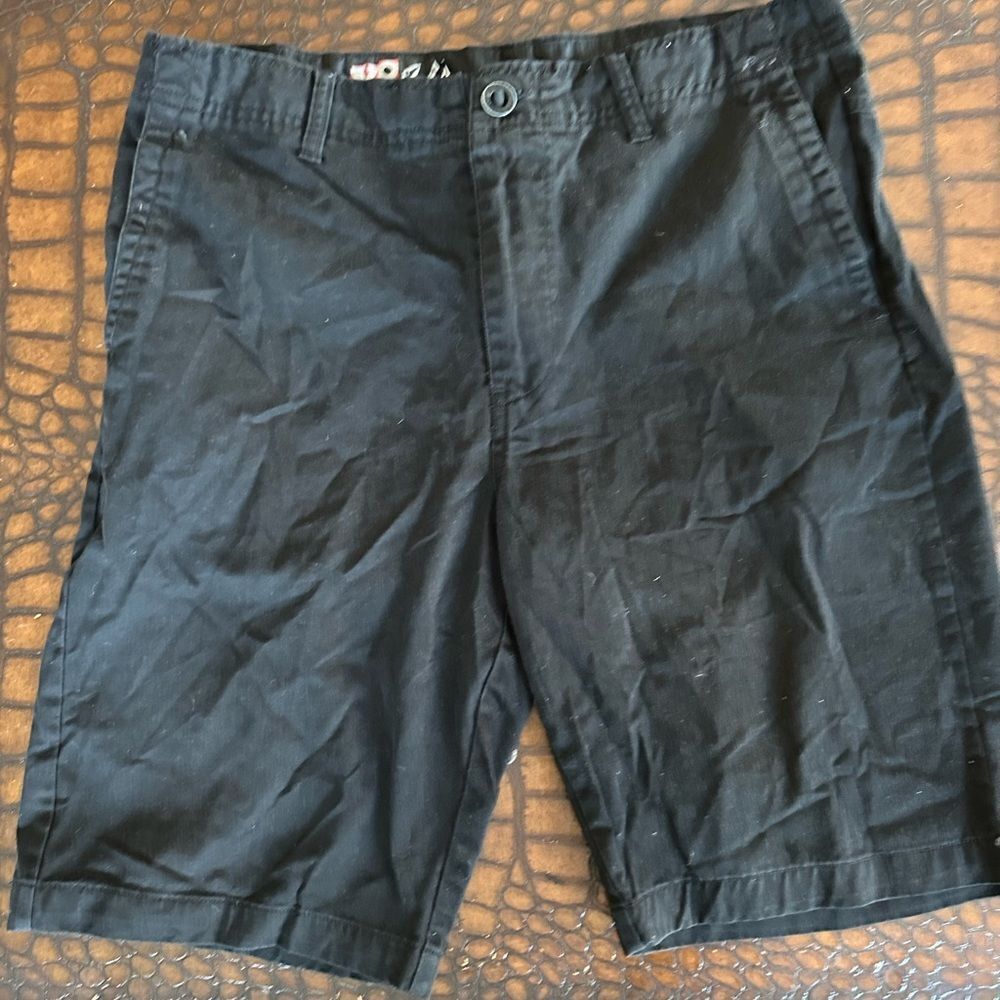 Volcom Shorts EUC
